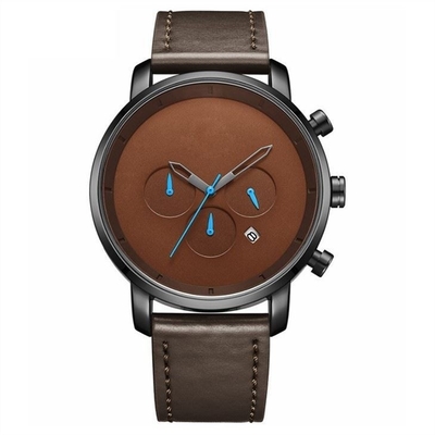 Le quartz multifonctionnel d'alliage d'hommes observe le bracelet en cuir analogue de sport occasionnel