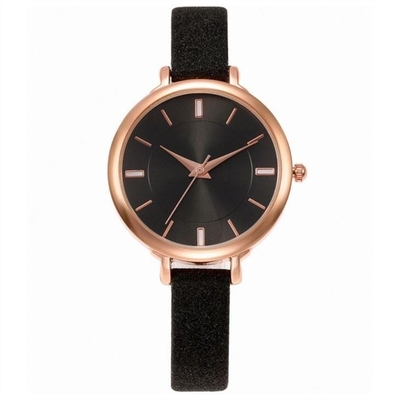 La montre des femmes en cuir de couronne élégante de vis de montre-bracelet de quartz de femmes de caisse d'alliage