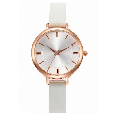 La montre des femmes en cuir de couronne élégante de vis de montre-bracelet de quartz de femmes de caisse d'alliage