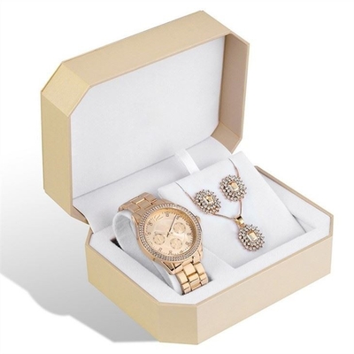 Rose Gold Bracelet And Watch a placé l'ensemble de la montre et du bracelet des femmes de mouvement de quartz
