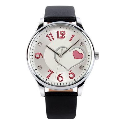 Montre à quartz à la mode pour filles en forme de cœur avec boucle déployante étanche avec sécurité
