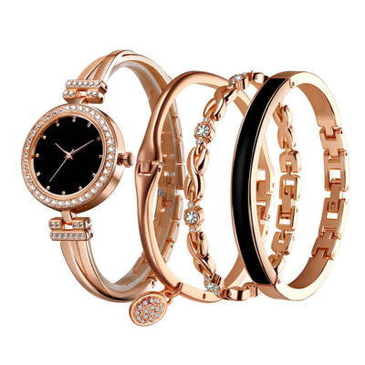 l'ensemble de cadeau de la montre-bracelet 4piece, boîte-cadeau de montre a réglé la montre 86g