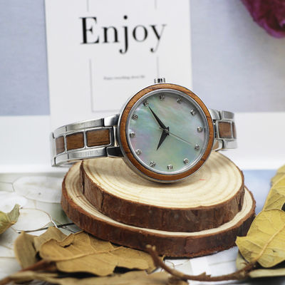 Montre unisexe de chronographe d'acier inoxydable, acier inoxydable de montre de quartz d'ODM de retour
