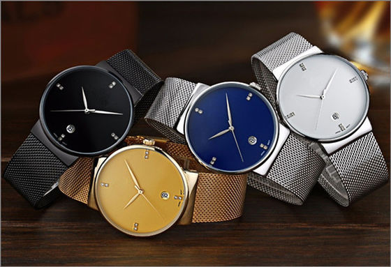 le quartz en acier de la couverture 316L arrière observe inoxydable, or Tone Stainless Steel Watch
