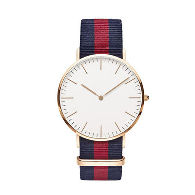 Montre en nylon imperméable de bande de la montre-bracelet 5ATM de quartz de femmes d'ODM