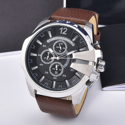 Boîtier en acier inoxydable des montres-bracelet des grands hommes de cadran de mouvement de quartz